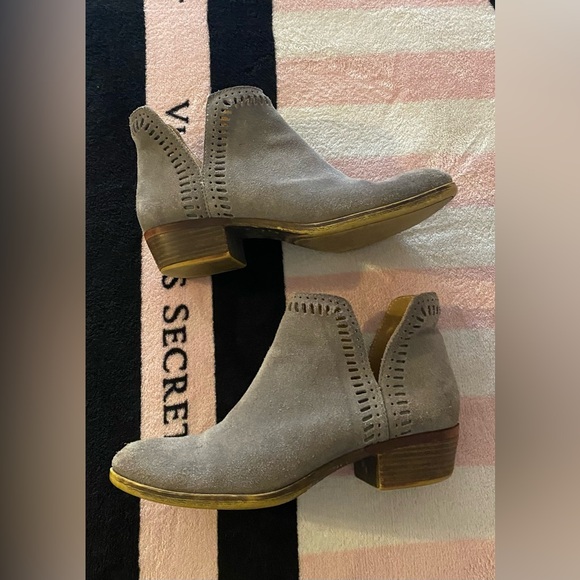 Lucky Brand Shoes - Lucky Brand Bustina gray ankle boots 6.5